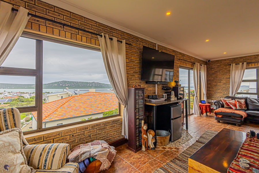 4 Bedroom Property for Sale in Myburgh Park Western Cape